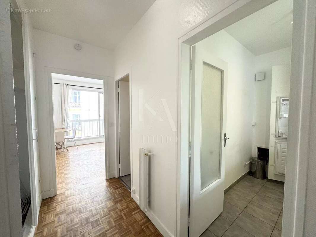 Appartement à PARIS-15E