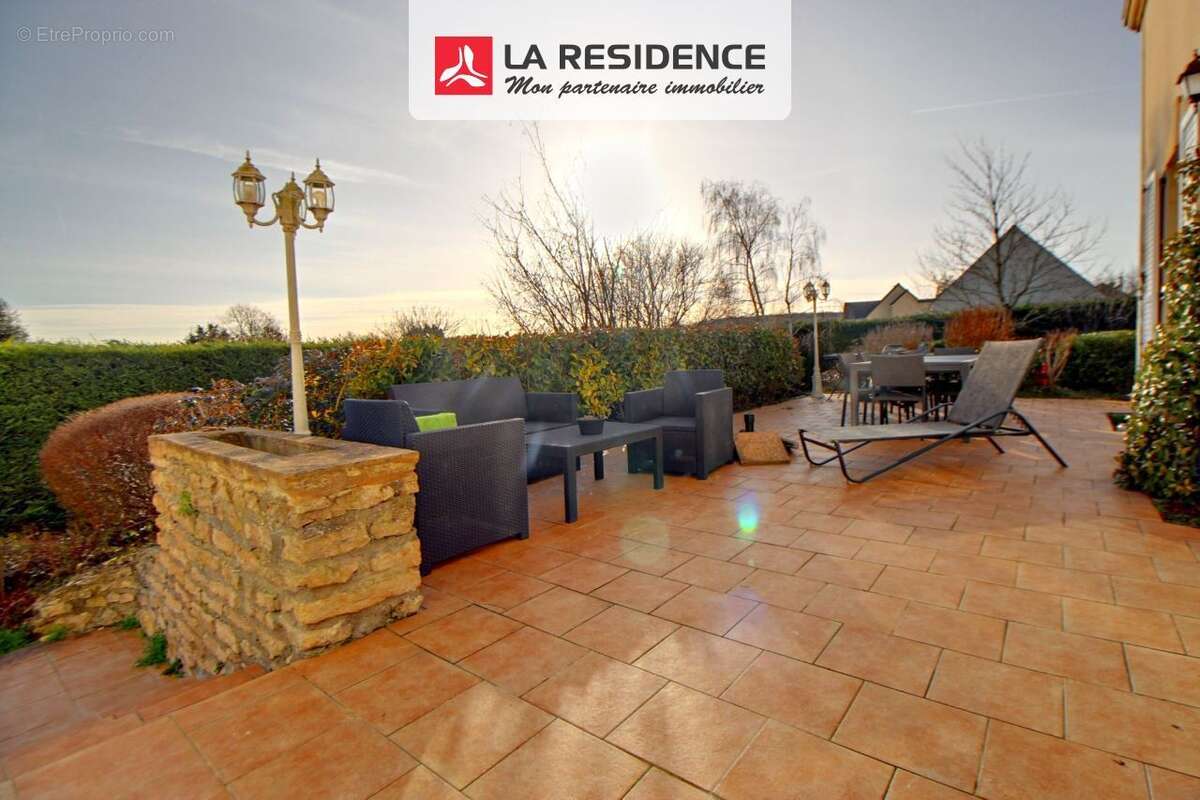 Maison à MEZY-SUR-SEINE