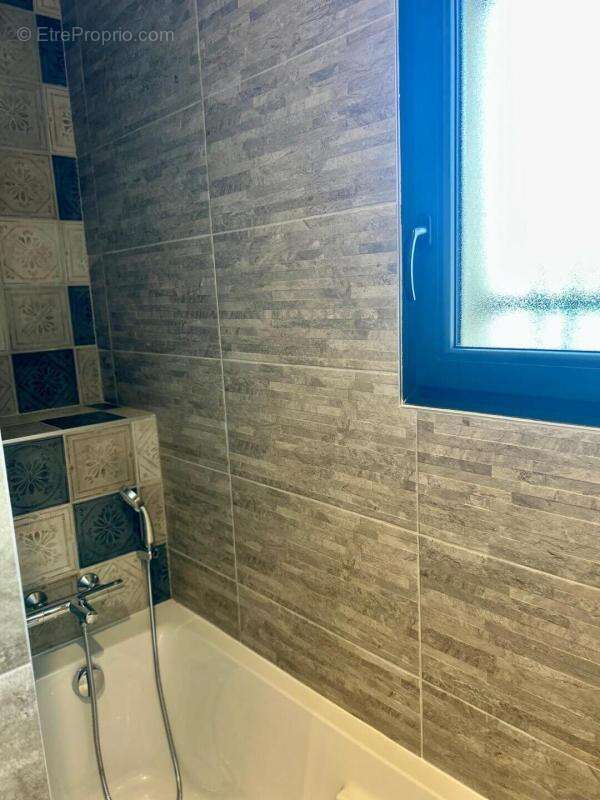 Maison à RESTINCLIERES