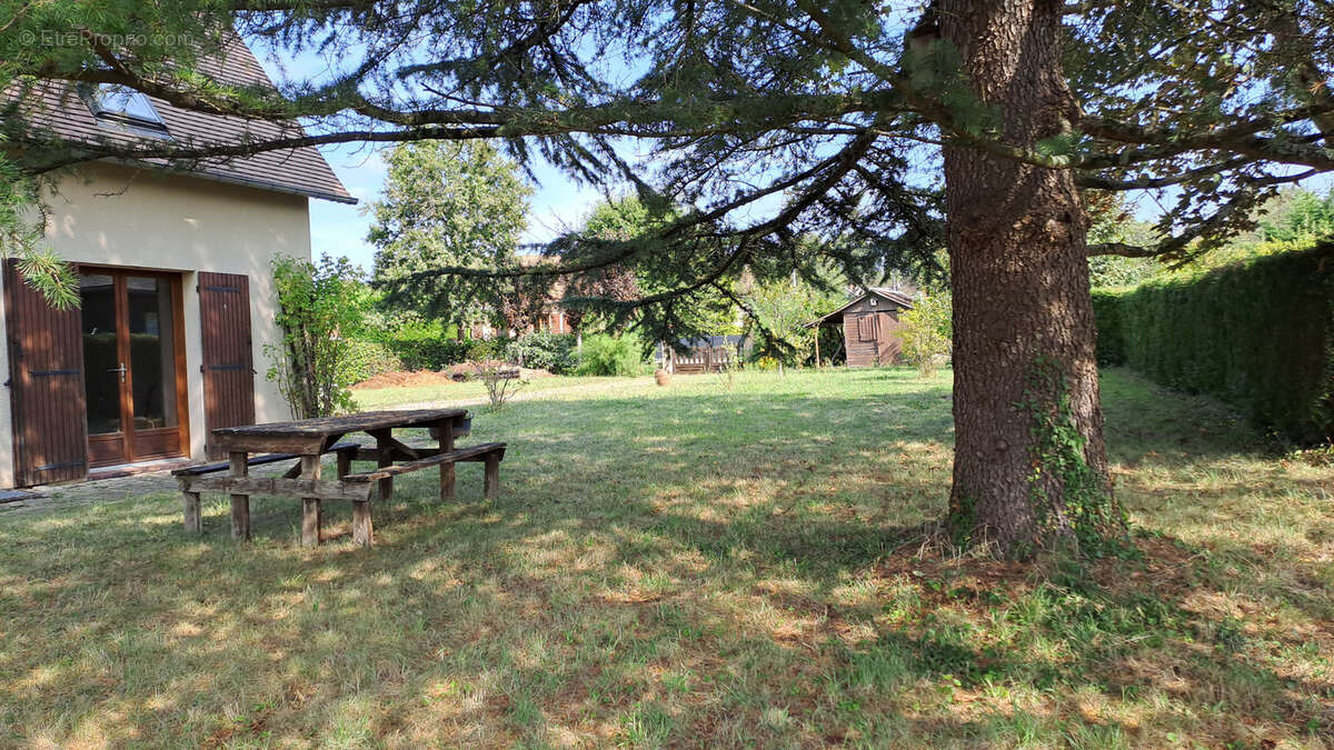 Pavillon sur sous sol, 5 chambres - photo 11