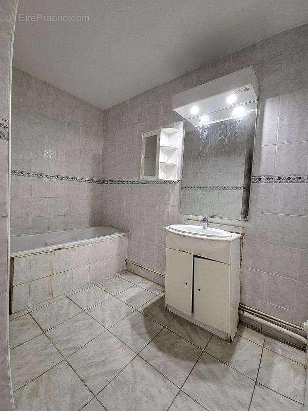 Appartement à CHENOVE