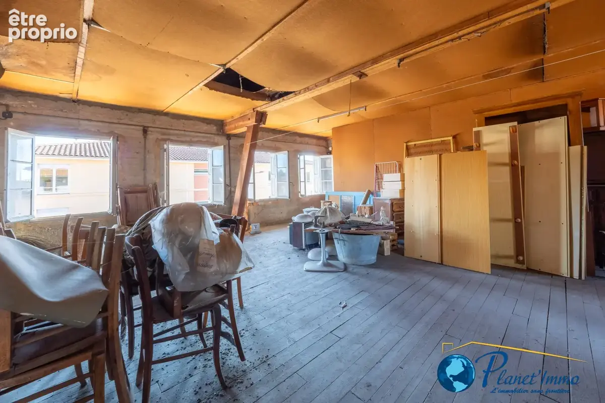 Sury le Comtal. Appartement Plateau de 132 m2. - photo 4