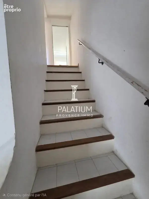 EXCLUSIVITE ! MÉNERBES (84) – Maison en pierre de 100 m² avec dépendances aménageables et plus de 3 hectares de vignes - photo 6