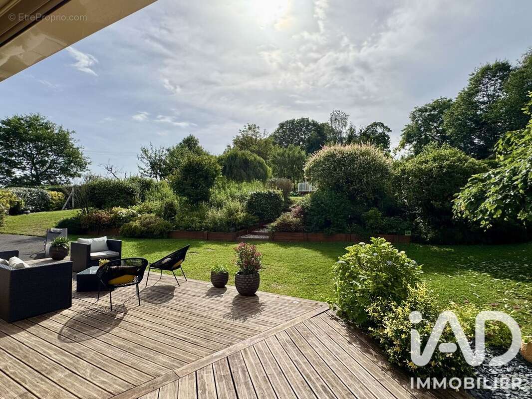 Maison 149 m² à Cerences  - photo 5