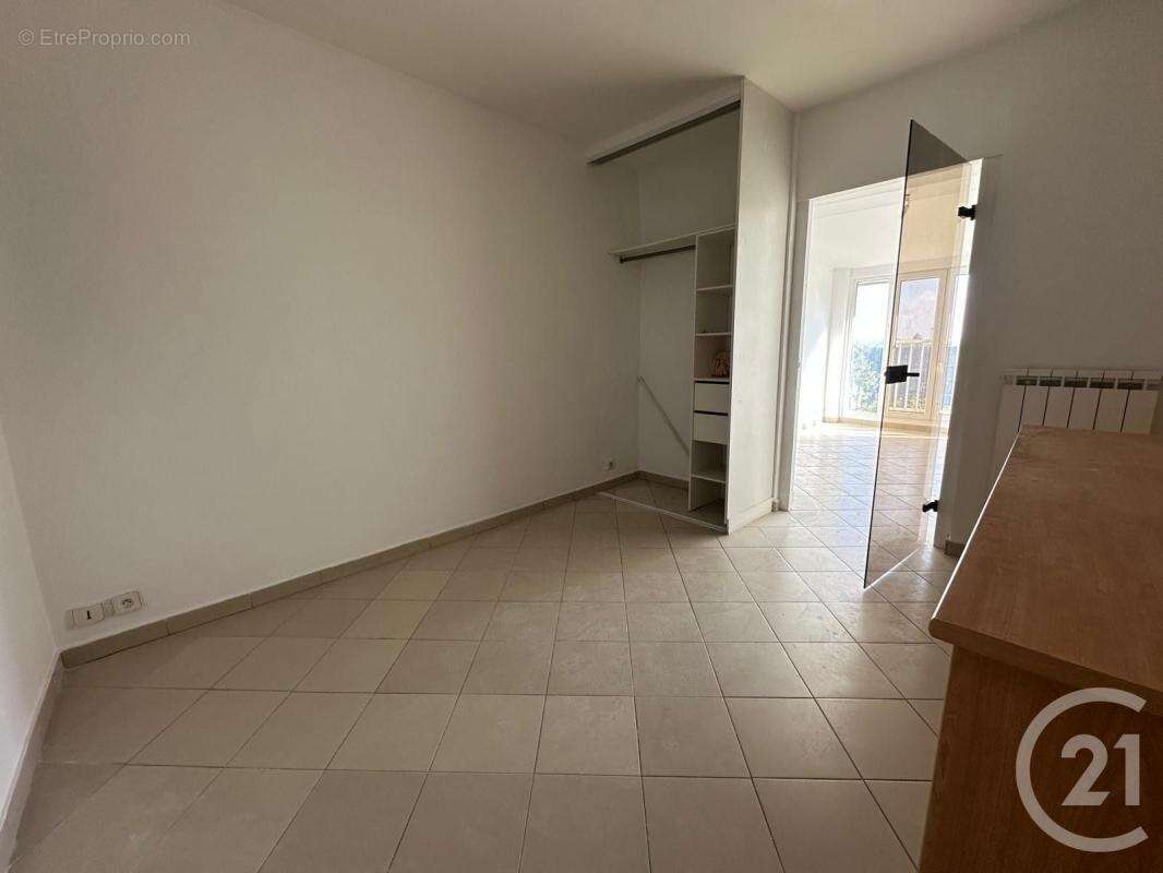 Appartement à FONTENAY-SOUS-BOIS