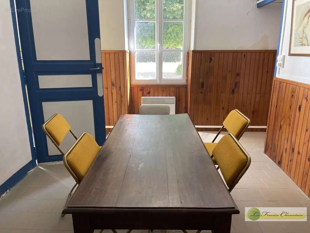 Appartement à Aigre  - photo 24