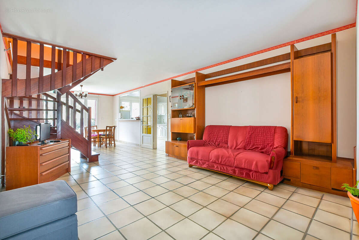 Maison à BRIE-COMTE-ROBERT