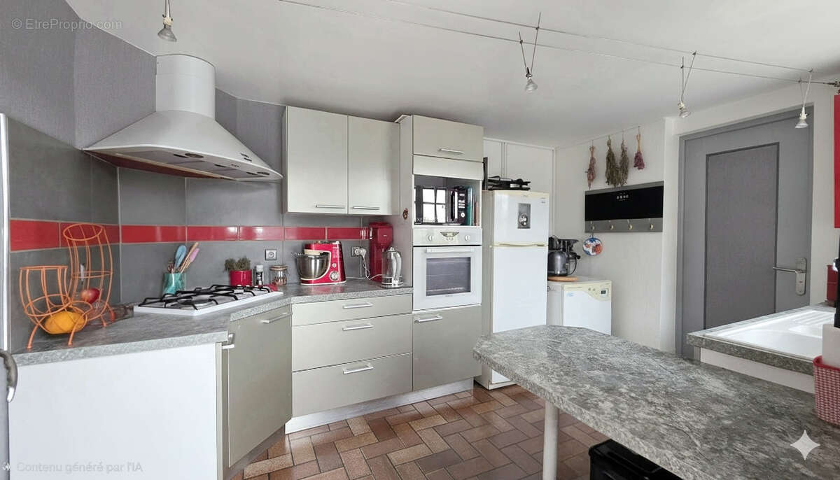 Maison à BRUAY-LA-BUISSIERE