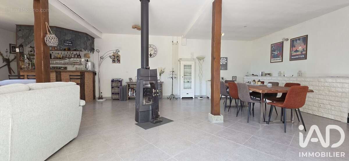 Maison 202 m² à Charentilly  - photo 5