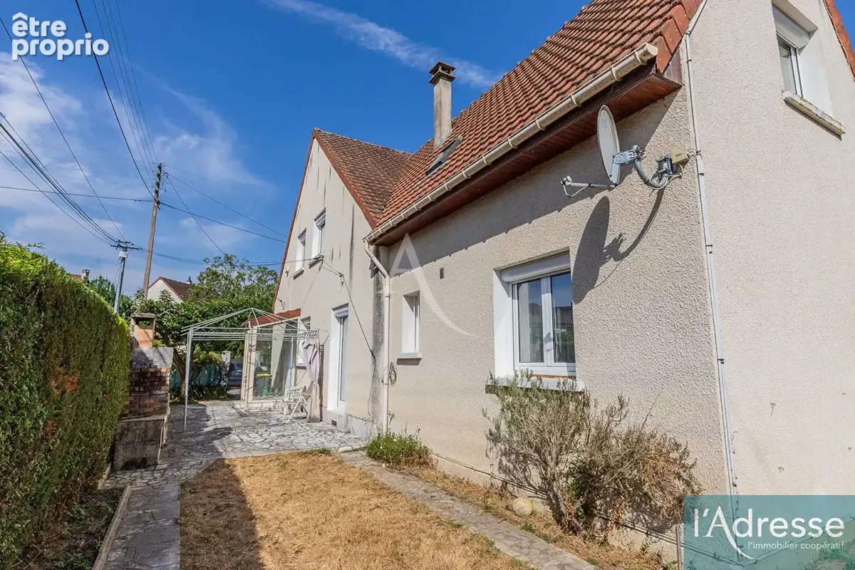 Photo Maison à Bures-Sur-Yvette au prix de 365 000€