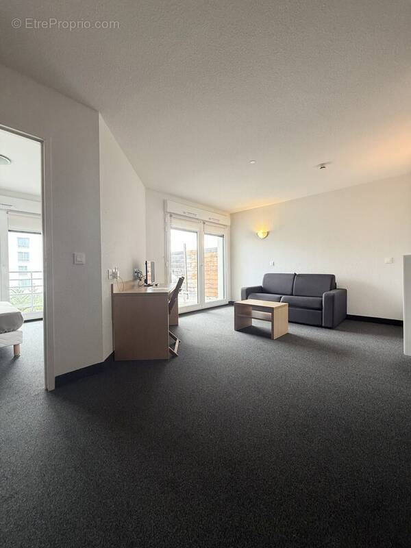 Appartement à LA VILLE-AUX-DAMES