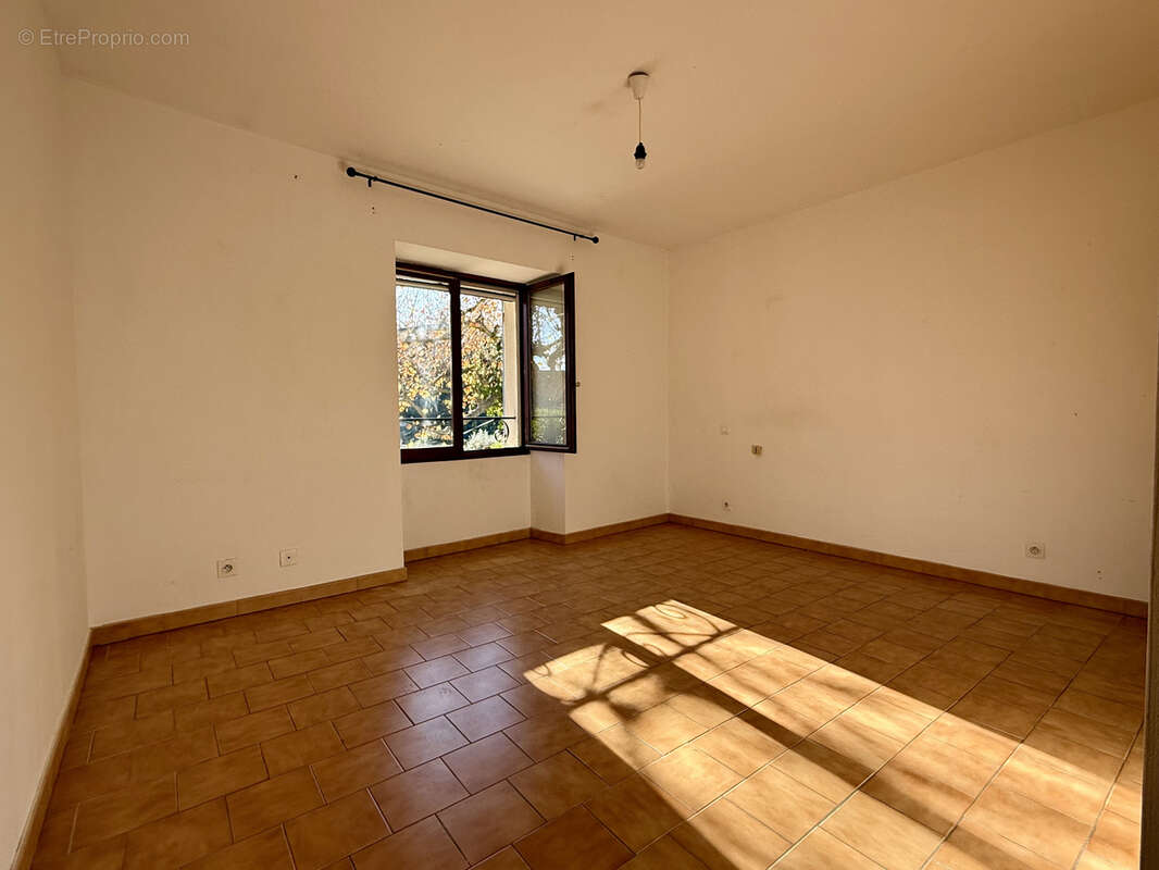 Maison à CHATEAURENARD