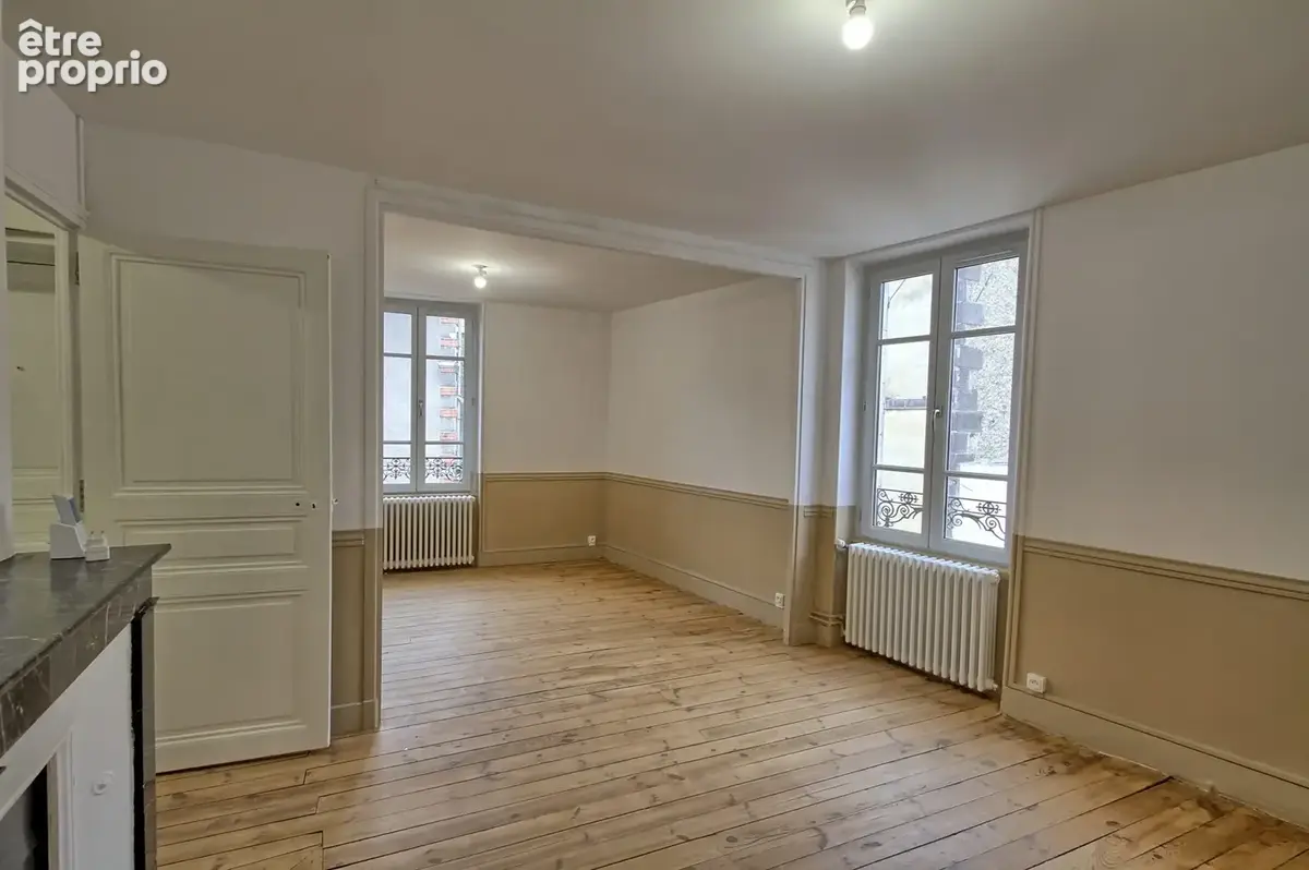 Appartement 4 pièces 82 m² à vendre à Clermont-Ferrand (63000) - photo 2