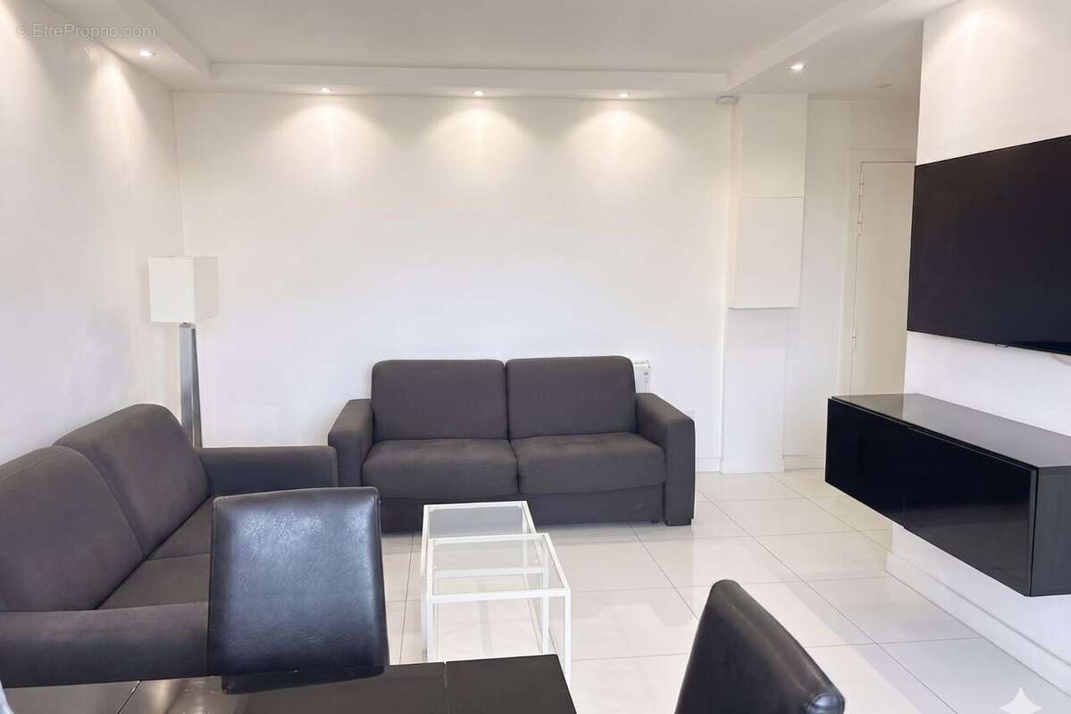 Appartement à SAINT-MAUR-DES-FOSSES