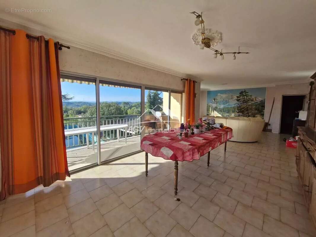 Maison à SAINT-JEAN-DE-CEYRARGUES