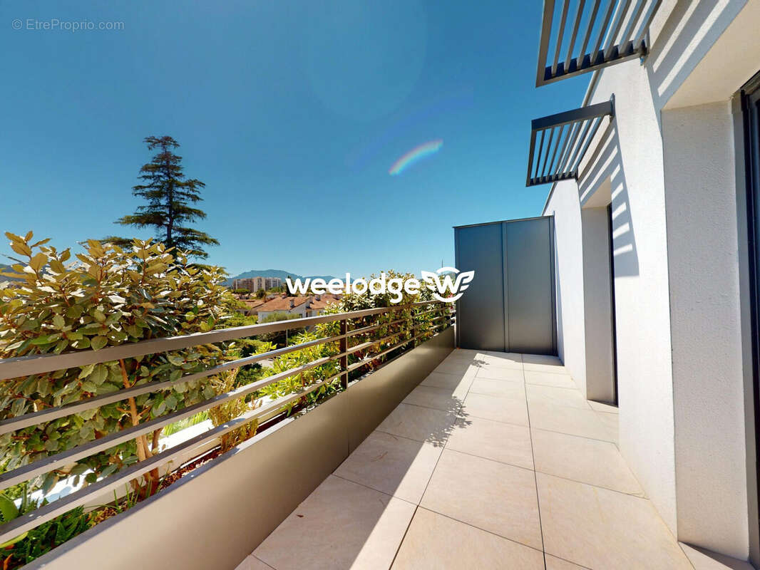 Appartement à MANDELIEU-LA-NAPOULE
