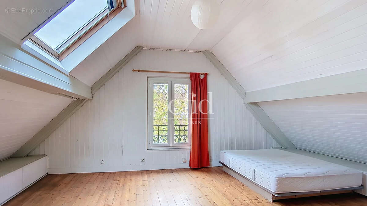 Maison à SARTROUVILLE