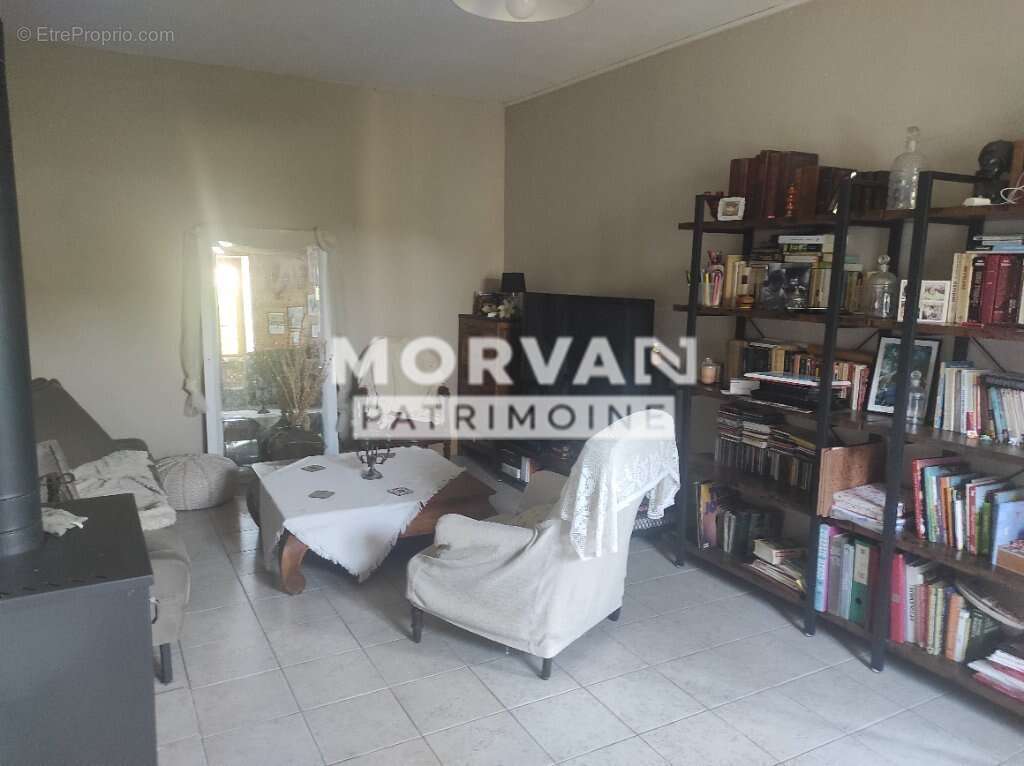 Maison à MONTIGNY-EN-MORVAN