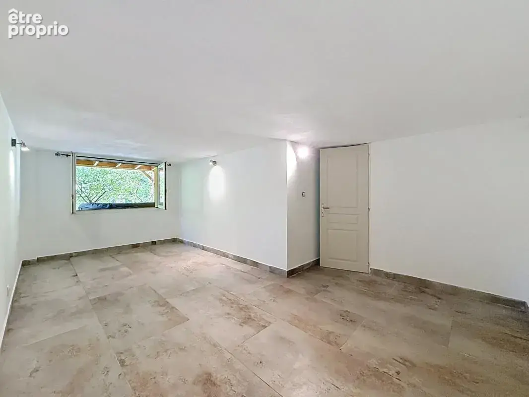 Maison 92 m² à Frejus  - photo 3