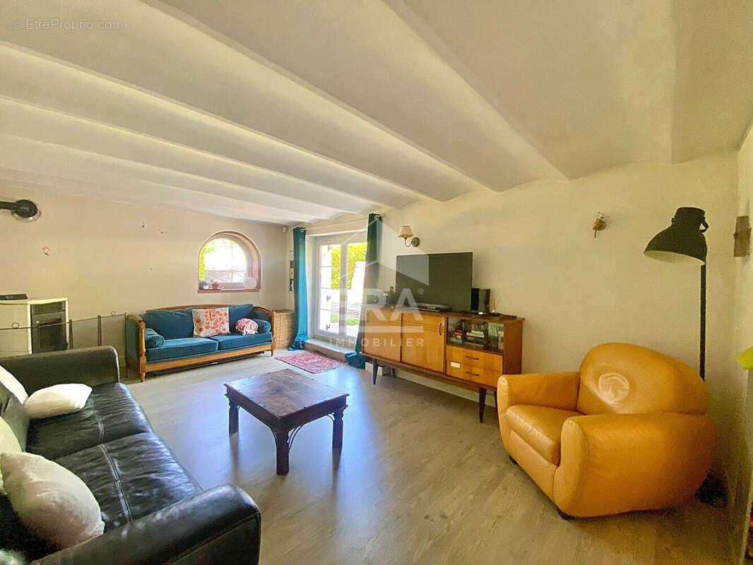 Maison à NARGIS