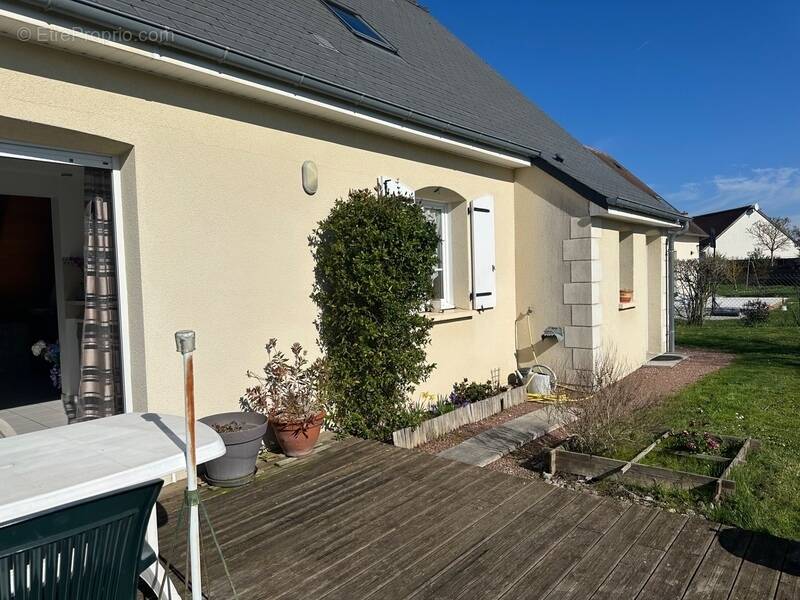 Maison à MONTBAZON