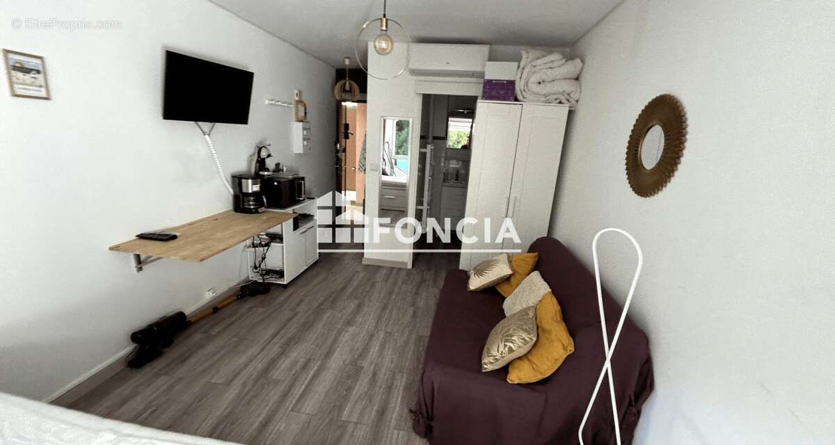Appartement à BORMES-LES-MIMOSAS