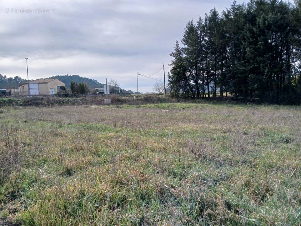 Terrain à SAINT-THEODORIT