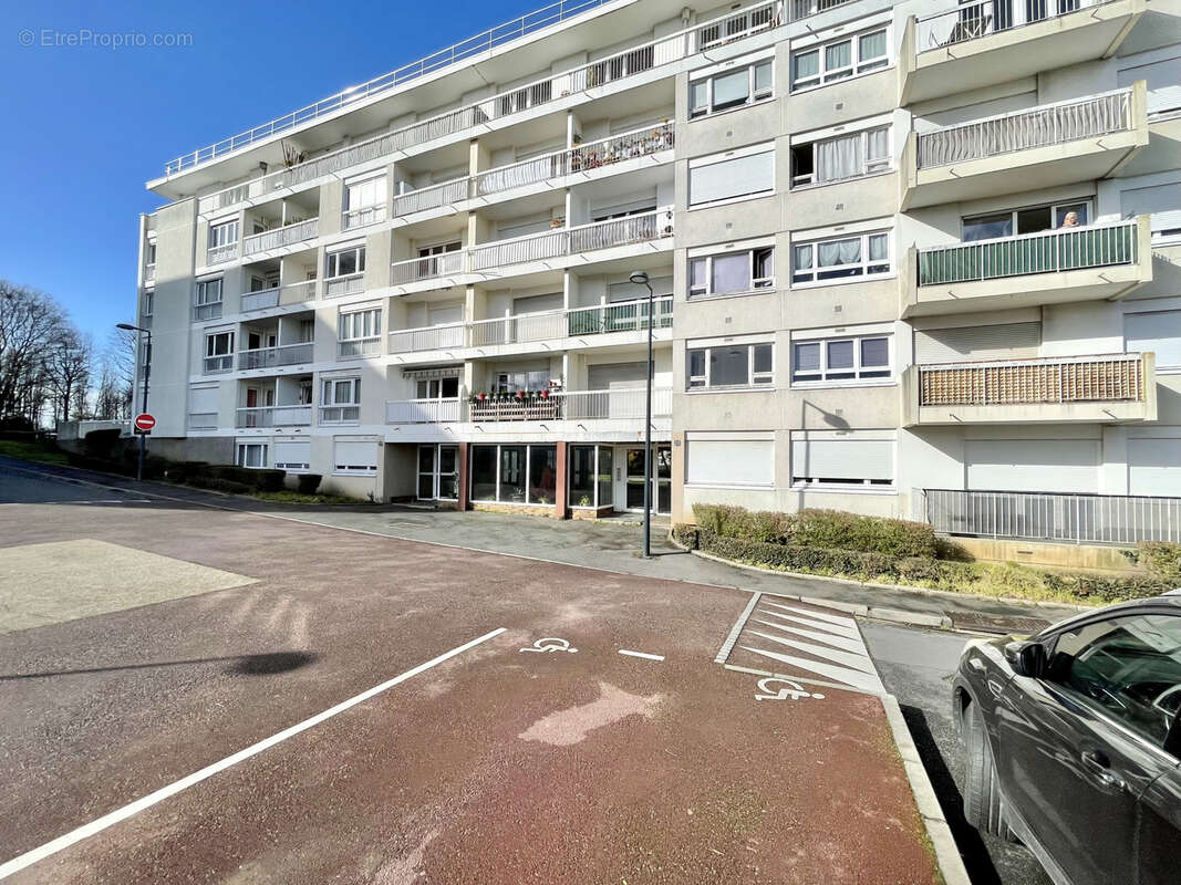 Appartement à HEROUVILLE-SAINT-CLAIR
