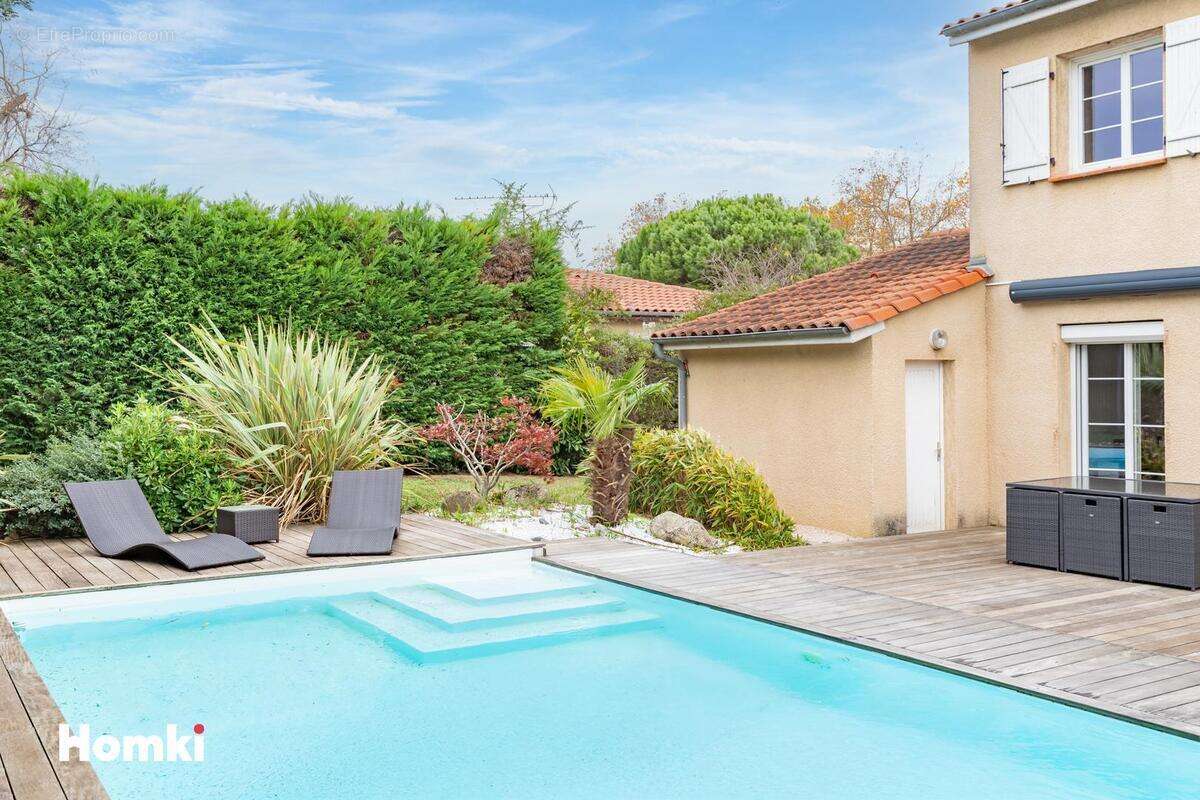 Maison à SAINT-ORENS-DE-GAMEVILLE