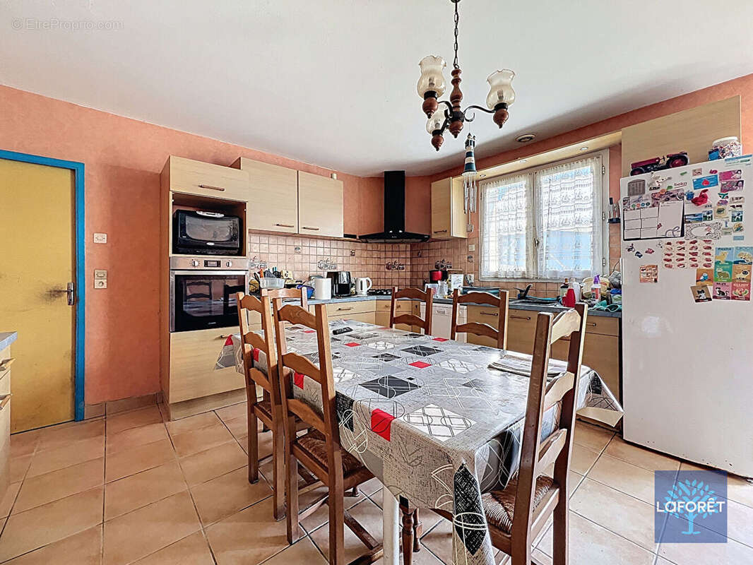 Maison à SAINT-MAIXENT-SUR-VIE