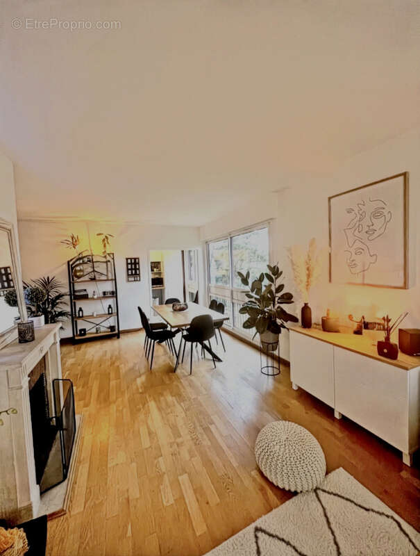 Exclusivite - 2 chambres - excellent etat - residence privee - photo 2