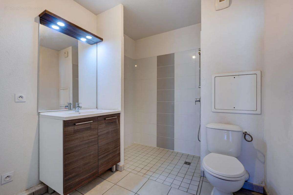 Appartement à VENISSIEUX