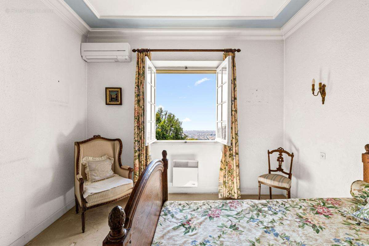 Nice gairaut – villa provençale avec vue mer, piscine, terrain de 2 000 m² et garage de 100 m² - photo 42