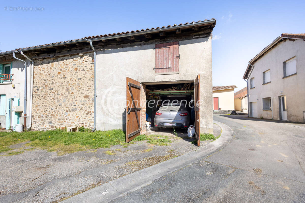 Maison à SAILLAT-SUR-VIENNE
