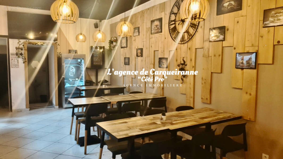 Commerce à LA LONDE-LES-MAURES