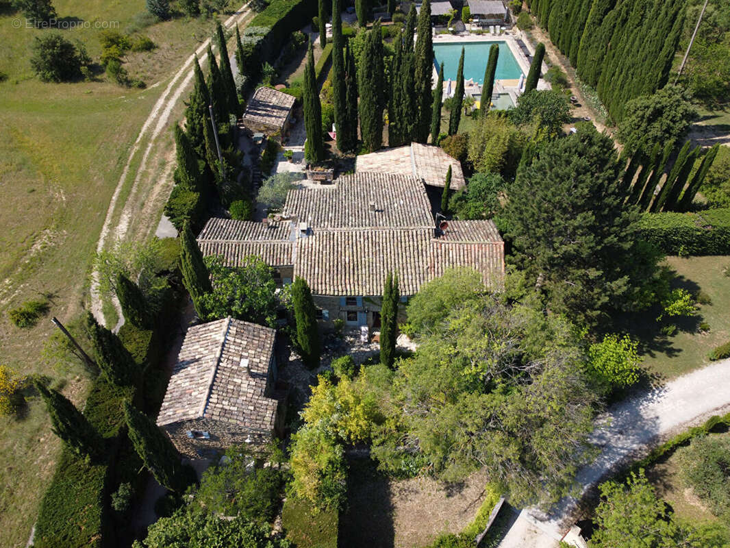 Maison à VAISON-LA-ROMAINE