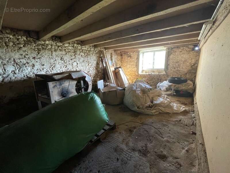 Maison à SAINT-JUNIEN