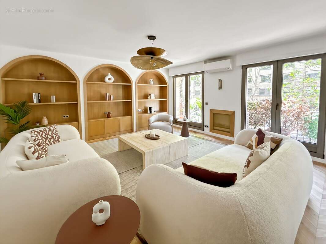 Photo 2 - Appartement à PARIS-7E