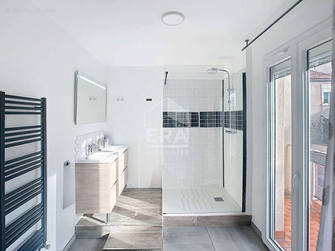 Appartement à MARSEILLE-14E