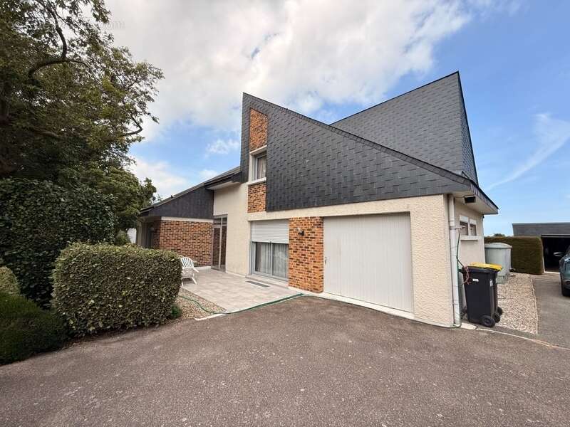 Maison à COLMESNIL-MANNEVILLE