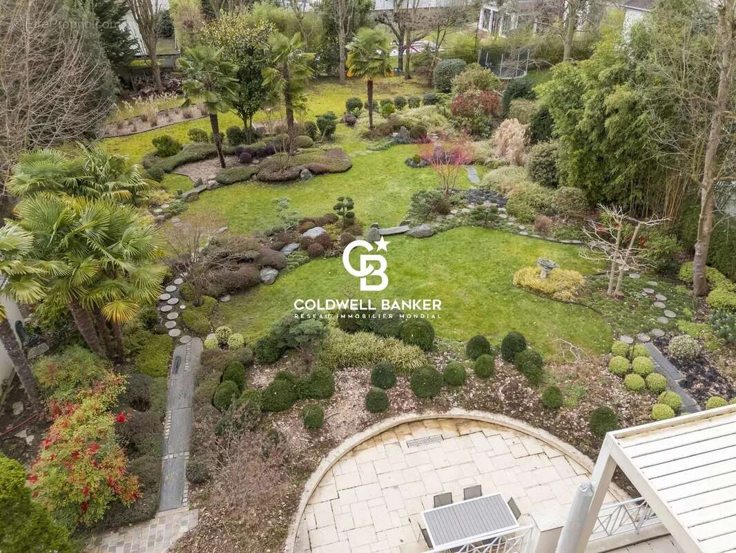 Maison à LE VESINET