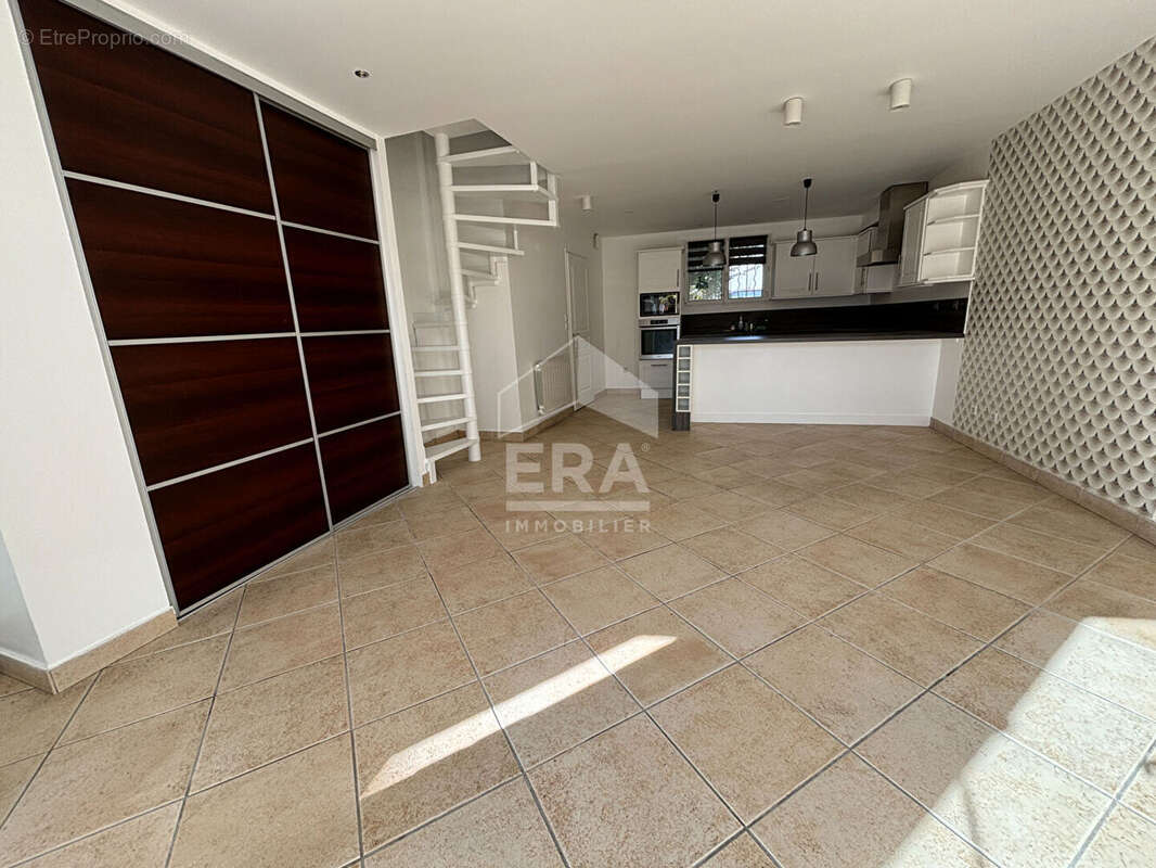 Appartement à DARDILLY