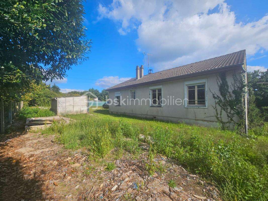 Maison à VANNES-SUR-COSSON