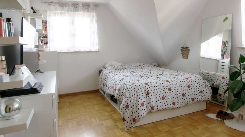 RANTZWILLER (68) : à vendre maison familiale 8 pièces avec jardin et piscine - photo 8