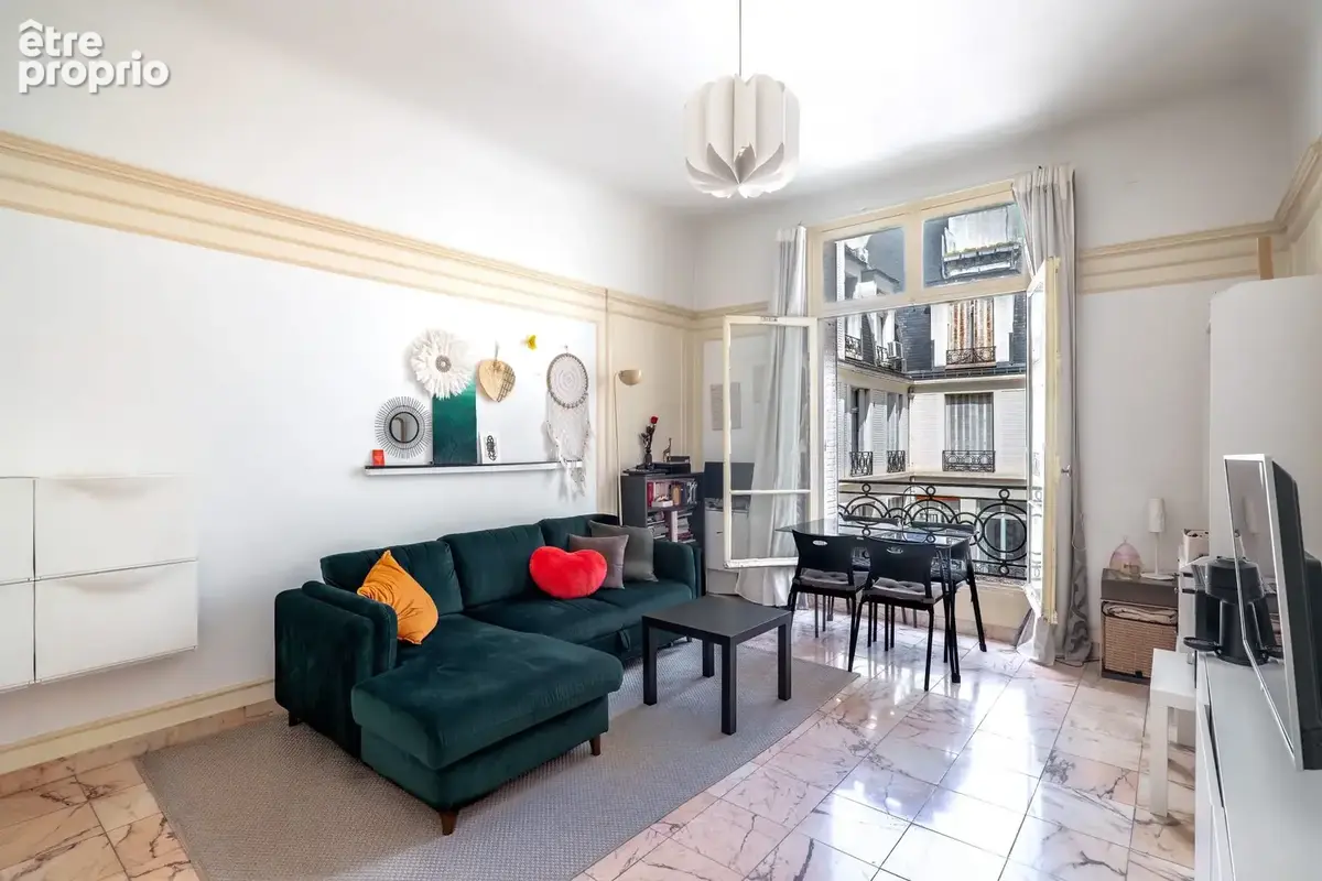 Appartement 32 m² à Paris-8e  - photo 4