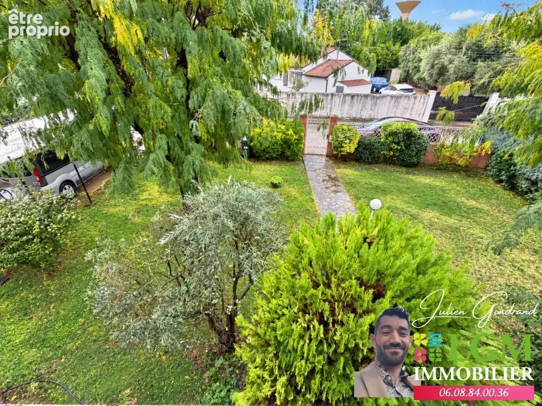 Maison de 132,62 m² avec piscine et terrain divisible et constructible de 1 374 m² à Rodilhan  - photo 2