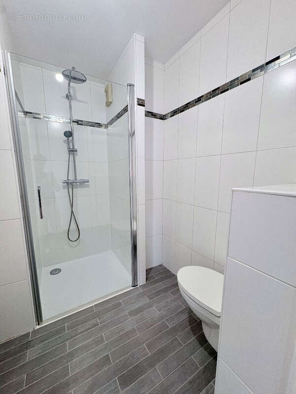 Appartement rénové avec balcon - 34 m² au Pré-Saint-Gervais - photo 8