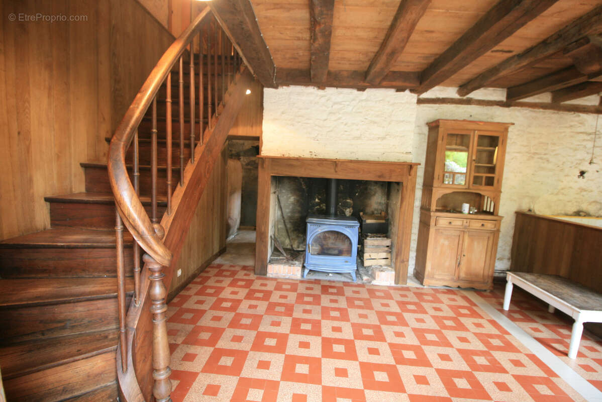 Maison en pierre avec jardin - photo 3