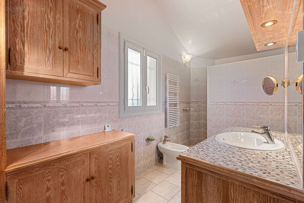 Maison à MOUGINS