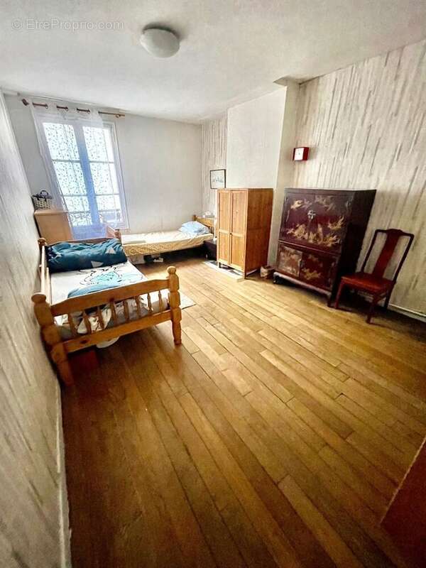 Appartement à PARIS-11E